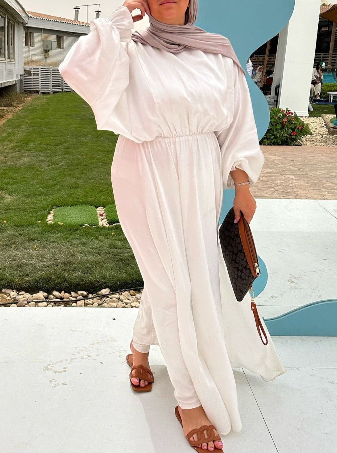WIDE DRESS